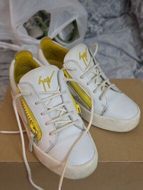 Giuseppe Zanotti White Leather Low-Top Sneakers with Yellow Accents